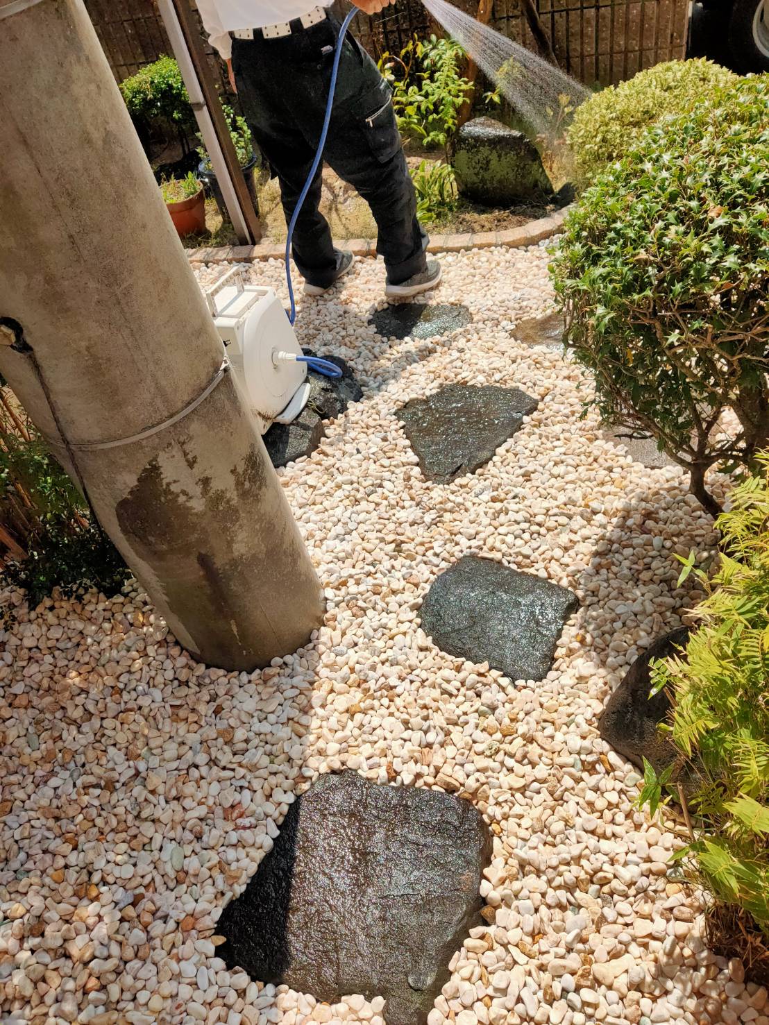 岡山の防草シート・砂利敷きの点検補修｜令和建設